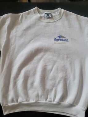 Vintage 90's SeaWorld Penguin Sweatshirt